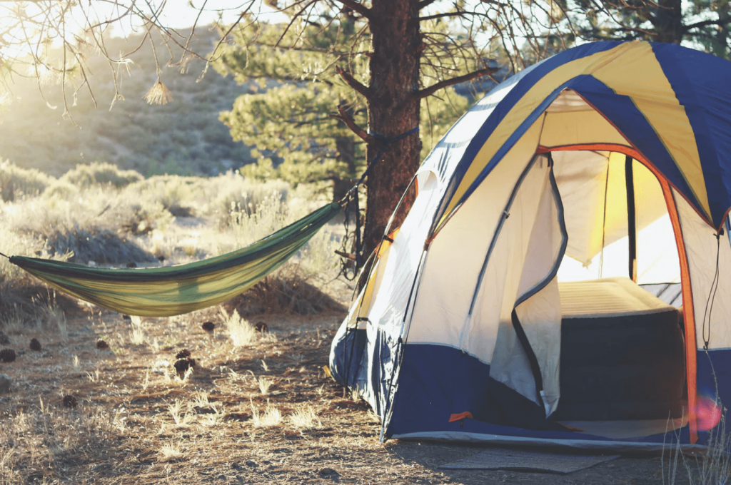 tent vs hammock camping